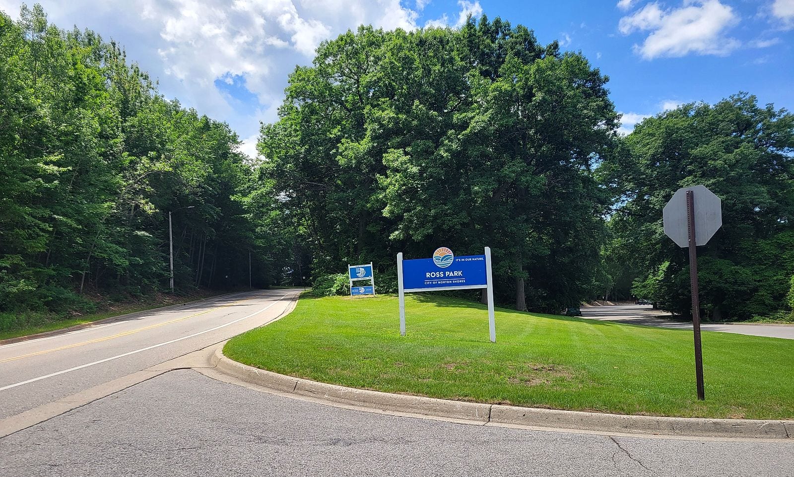 Ross Park entrance sign for the City of Norton Shores on the south shore of Mona Lake